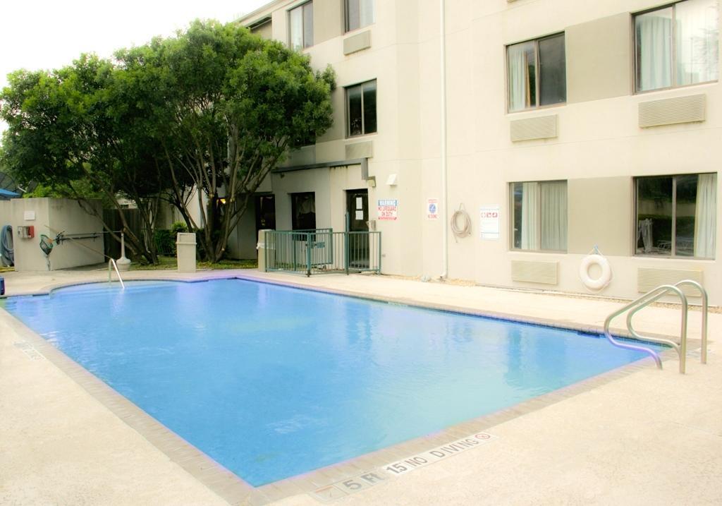 Country Inn & Suites By Radisson, San Antonio Medical Center, Tx Exterior photo